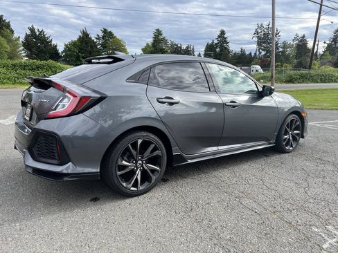 Used 2017 Honda Civic Sport image 5