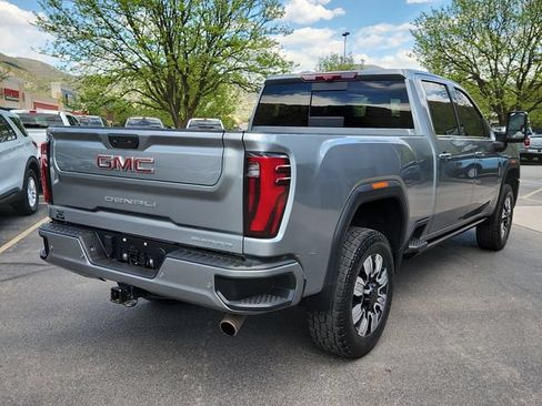 Used 2024 GMC Sierra 2500 Denali w/ Denali Reserve Package AWD/4WD image 3