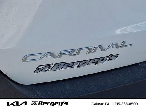 New 2026 Kia Carnival EX FWD image 22