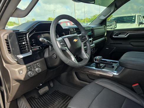 Used 2026 Chevrolet Silverado 1500 LTZ w/ LTZ Convenience Package II AWD/4WD image 14
