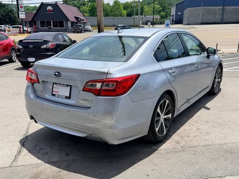 Used 2017 Subaru Legacy 2.5i Limited AWD/4WD image 6