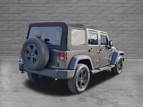 Used 2018 Jeep Wrangler Unlimited Sport S AWD/4WD image 11