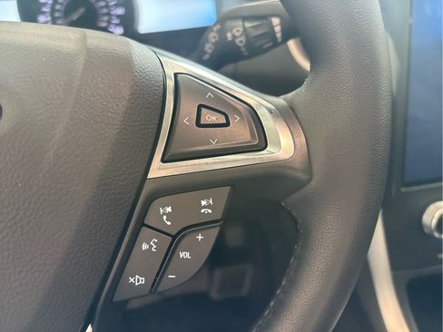 Used 2024 Ford Edge SEL w/ Convenience Package AWD/4WD image 16
