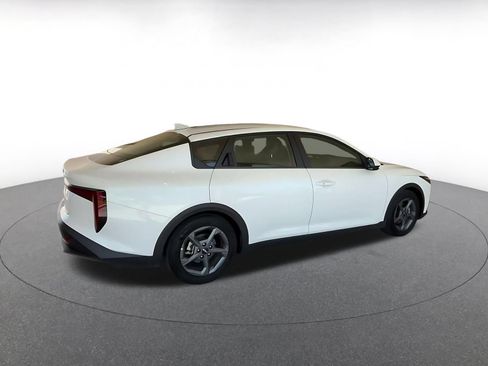 Used 2025 Kia K4 FWD image 15