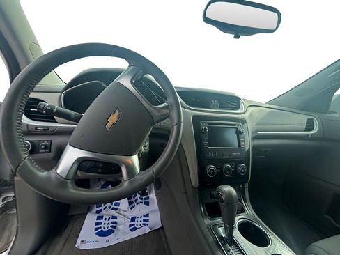 Used 2016 Chevrolet Traverse LT image 10