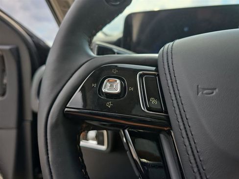 New 2025 Lincoln Aviator 2WD w/ Equipment Group 101A image 26