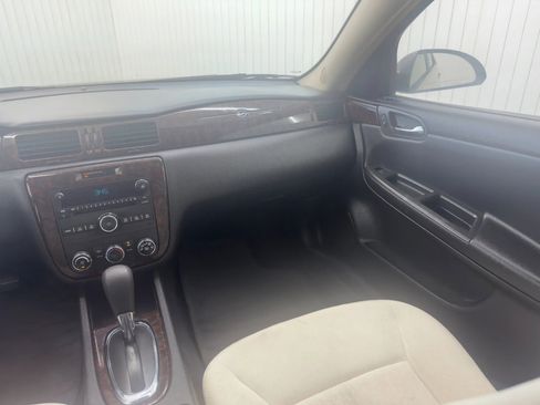 Used 2012 Chevrolet Impala LS image 15