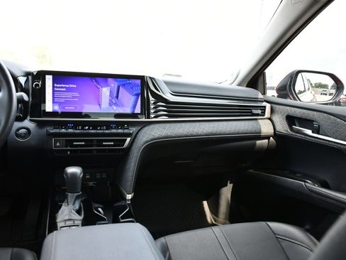 Used 2025 Toyota Camry XLE w/ Premium Plus Package AWD/4WD image 24