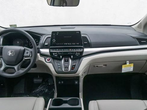 New 2026 Honda Odyssey EX-L image 12