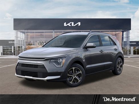 New 2025 Kia Niro LX image 1