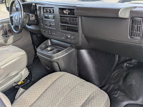 Used 2022 Chevrolet Express 3500 w/ Power Convenience Package image 23
