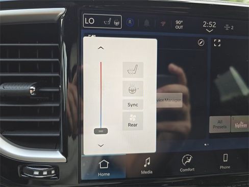 New 2026 Chrysler Pacifica Select image 20