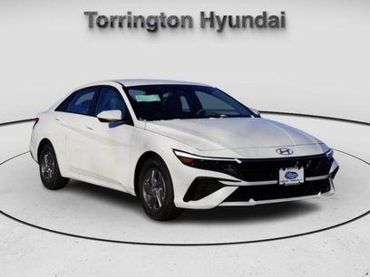 New 2025 Hyundai Elantra SEL