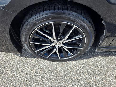 Used 2024 Toyota Camry SE FWD image 13
