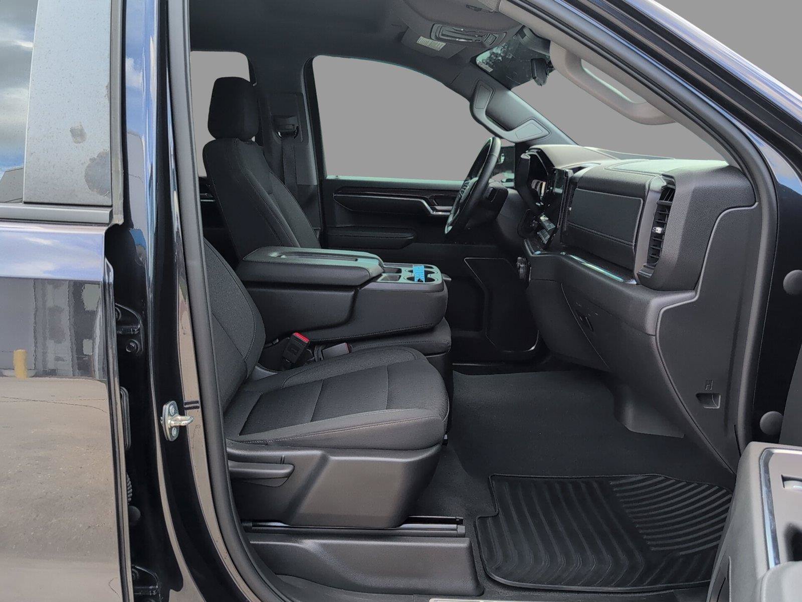 Used 2023 Chevrolet Silverado 1500 LT AWD/4WD image 17
