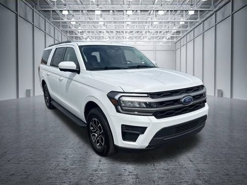 Used 2024 Ford Expedition Max XLT AWD/4WD image 7
