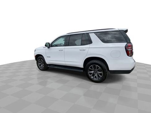 Used 2022 Chevrolet Tahoe Z71 w/ Luxury Package AWD/4WD image 8