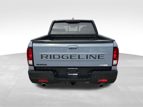 New 2026 Honda Ridgeline Black Edition image 6