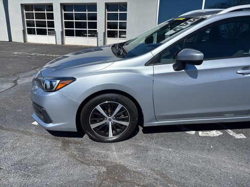 Certified 2022 Subaru Impreza Premium w/ Popular Package #3 image 7