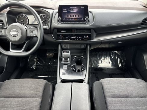 Used 2023 Nissan Rogue SV image 14