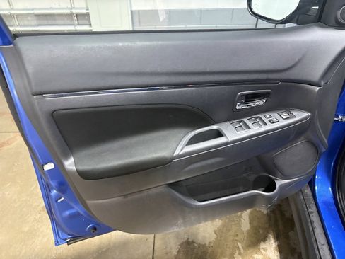 Used 2023 Mitsubishi Outlander Sport LE image 23