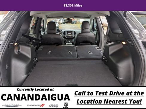 Used 2023 Jeep Cherokee Altitude Lux image 23