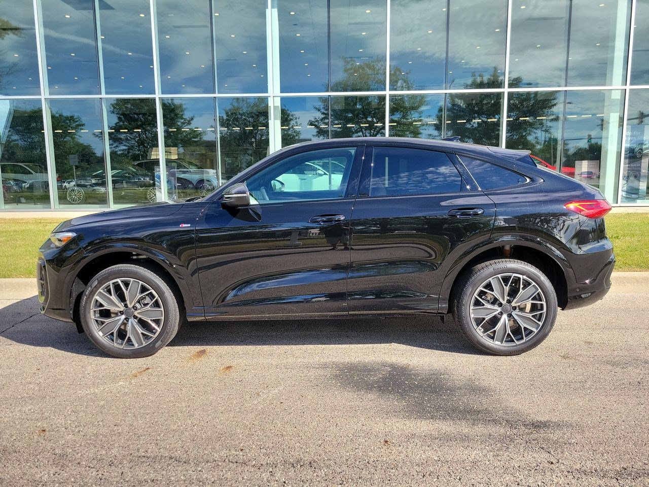 New 2026 Audi Q5 Premium Plus AWD/4WD image 27