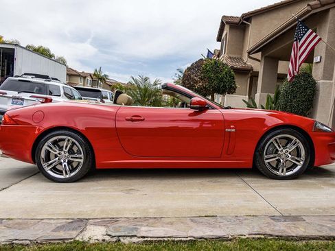Used 2010 Jaguar XKR R RWD image 9