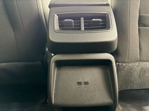 New 2026 Chevrolet Equinox EV LT image 26