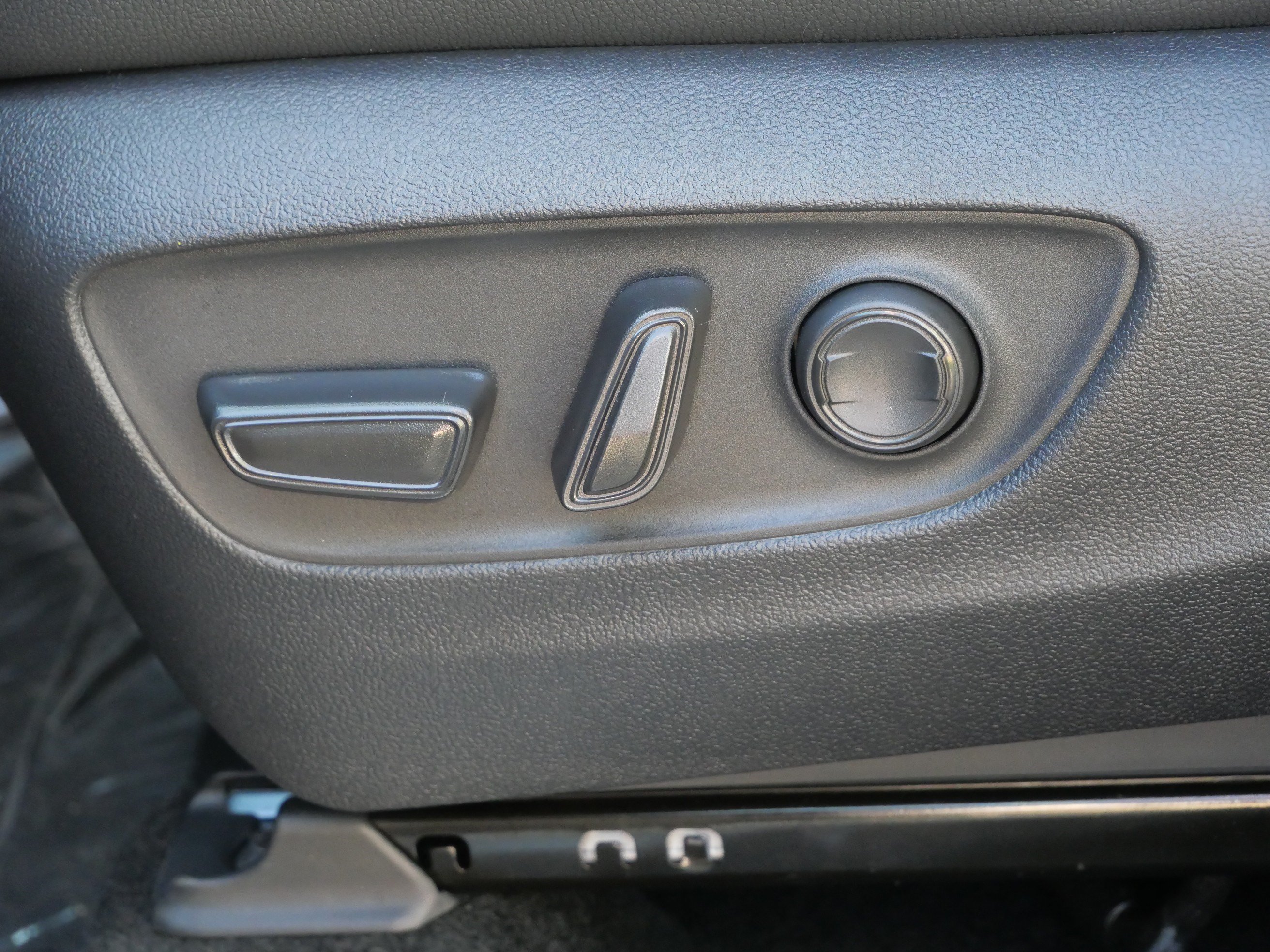 New 2026 Toyota Grand Highlander XLE FWD image 7