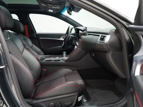 Used 2023 Genesis G70 3.3T w/ Sport Prestige Package image 36