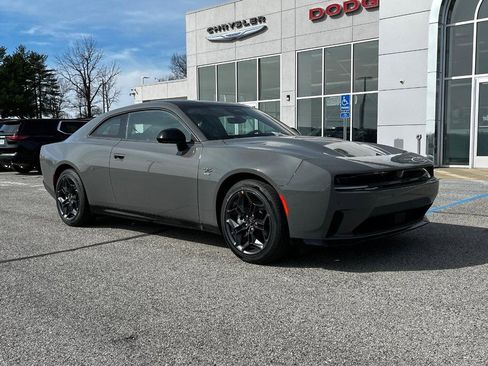 New 2025 Dodge Charger R/T w/ Quick Order Package 25M R/T image 2