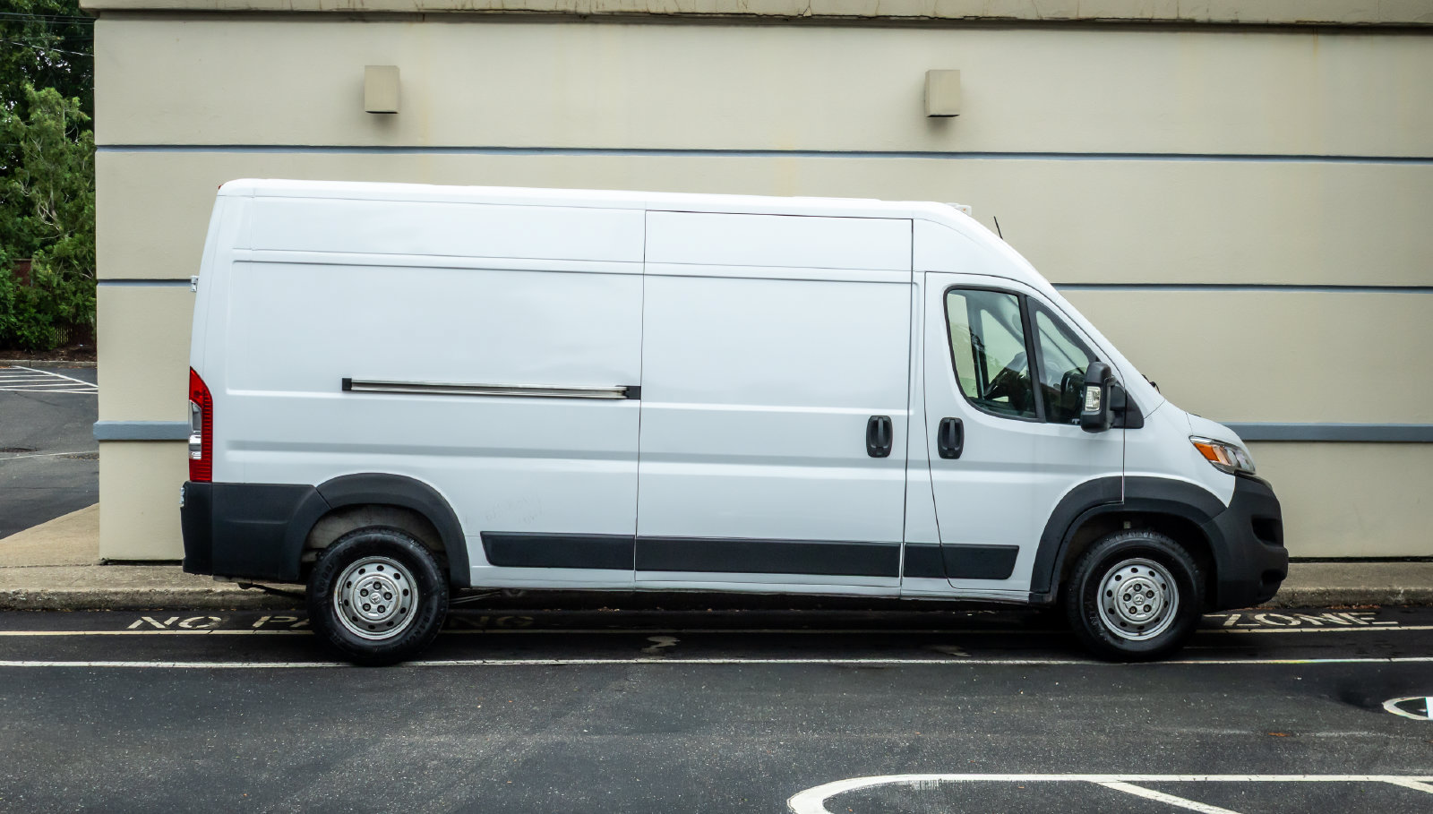 Used 2023 RAM ProMaster 2500 FWD image 9