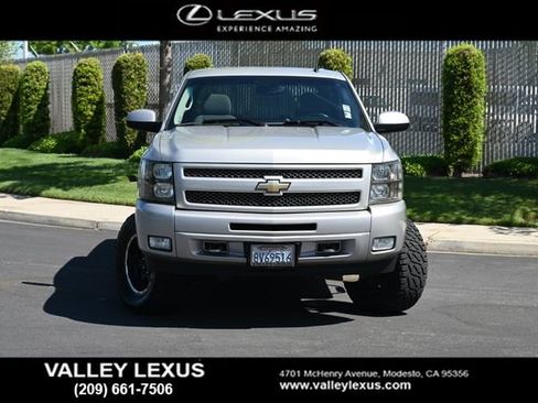 Used 2009 Chevrolet Silverado 1500 LT w/ Power Pack Plus image 2