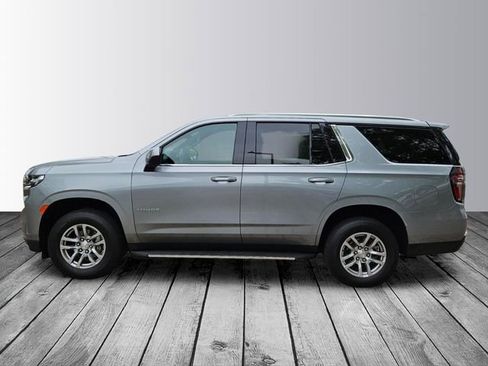 Used 2024 Chevrolet Tahoe LT RWD image 2