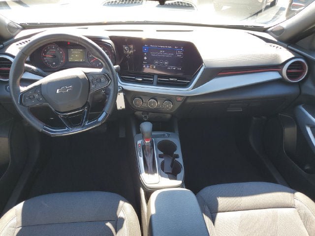 Used 2025 Chevrolet Trax RS w/ Driver Confidence Package FWD image 9
