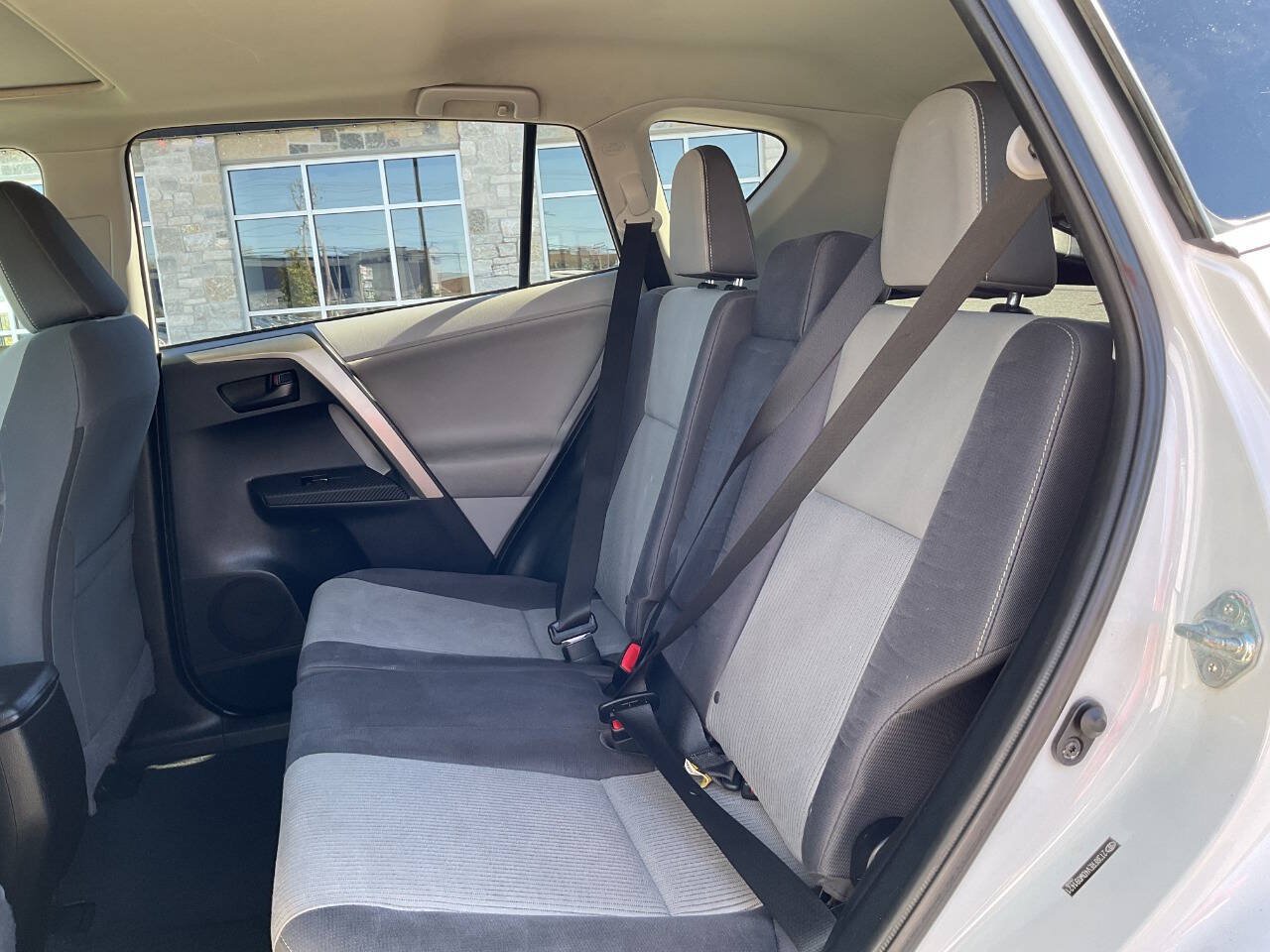 Used 2013 Toyota RAV4 XLE AWD/4WD image 31