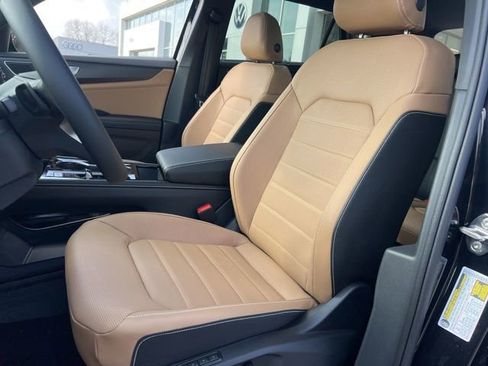 New 2026 Volkswagen Atlas Cross Sport SEL R-Line image 27