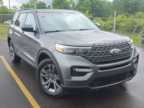 Used 2024 Ford Explorer XLT w/ Equipment Group 202A AWD/4WD image 1