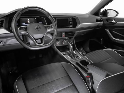 Used 2022 Volkswagen Jetta Sport image 37