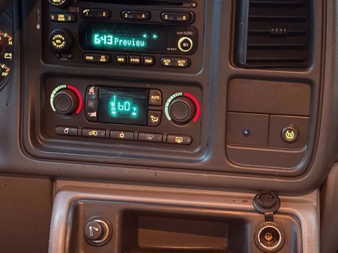 Used 2003 GMC Yukon SLT w/ 1SD Preferred Equipment Group RWD image 26