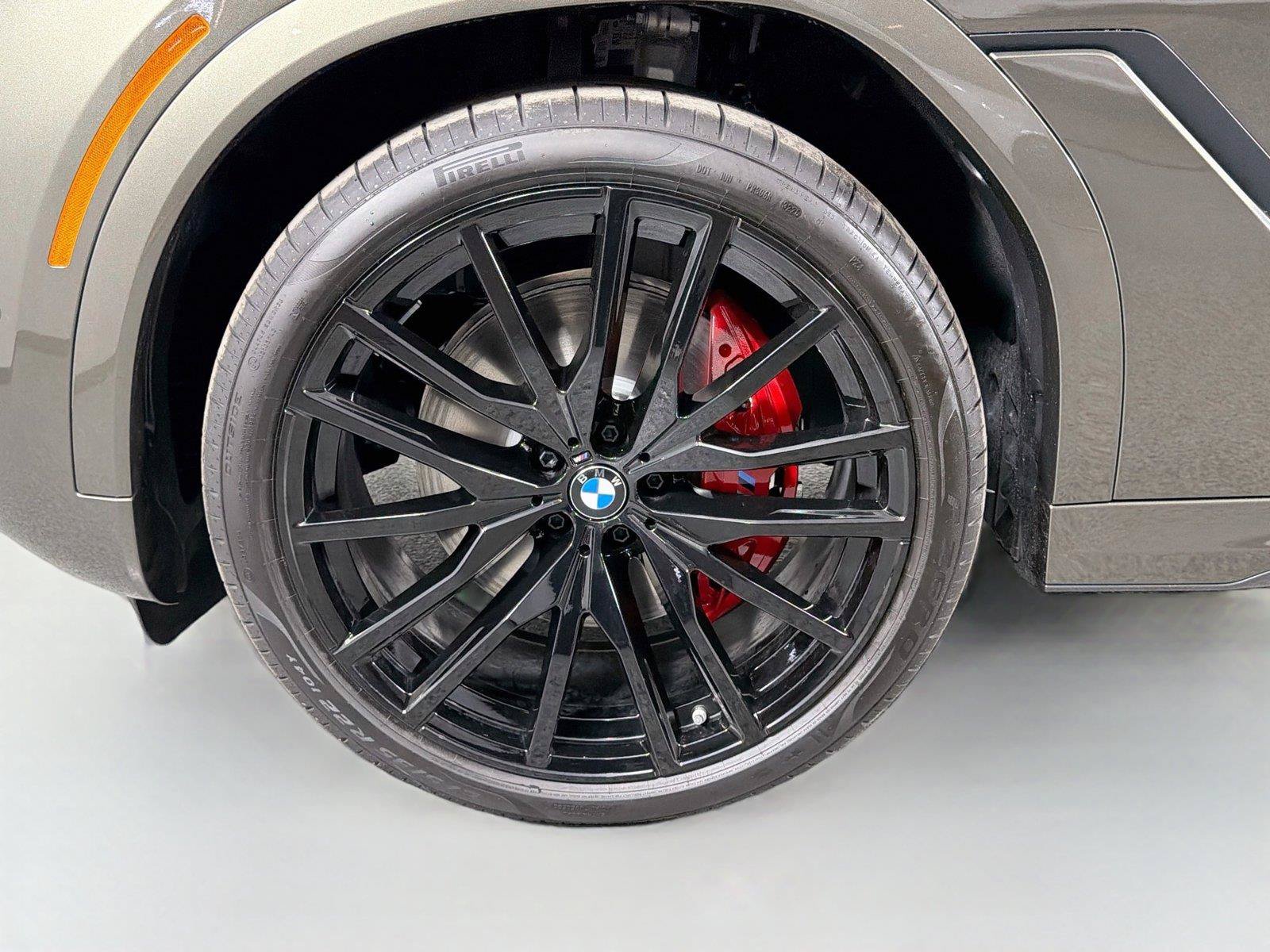 New 2027 BMW X6 xDrive40i w/ Climate Comfort Package AWD/4WD image 32