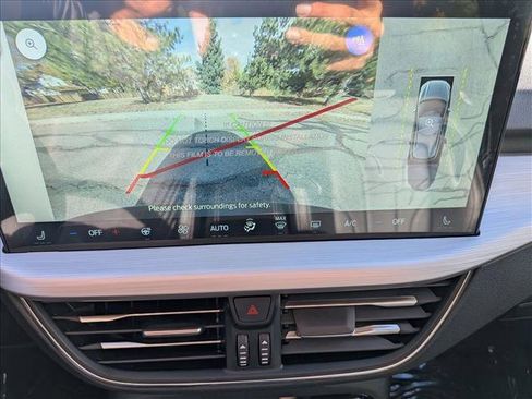 New 2026 Ford Escape SE w/ PHEV Premium Package FWD image 13