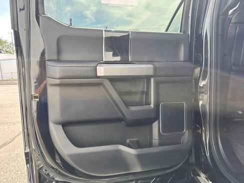 Certified 2020 Ford F350 Platinum w/ Tremor Off-Road Package AWD/4WD image 18