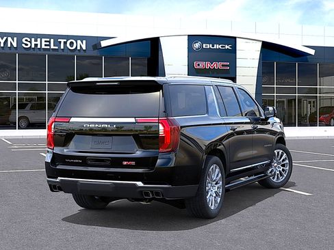 New 2026 GMC Yukon XL Denali w/ Denali Reserve Package AWD/4WD image 4