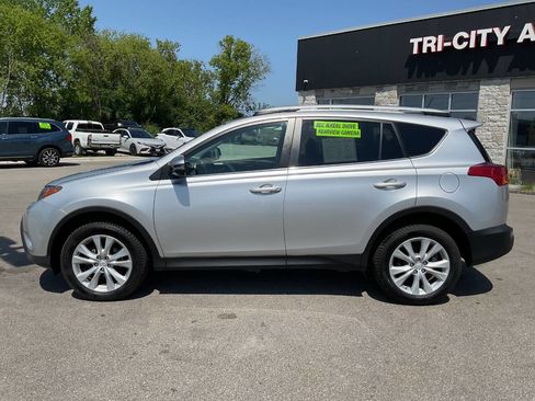 Used 2014 Toyota RAV4 Limited w/ Technology Package AWD/4WD image 3