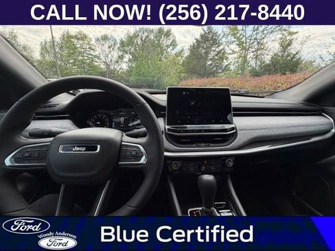 Used 2024 Jeep Compass Latitude image 9