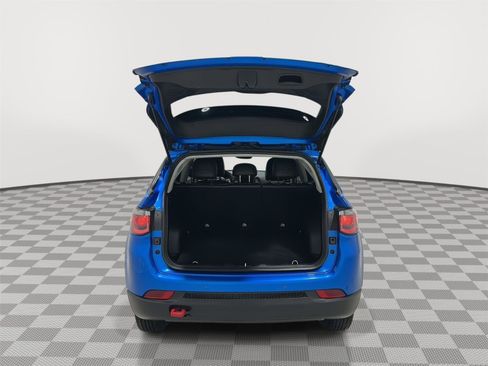 Used 2021 Jeep Compass Trailhawk w/ Convenience Group image 23