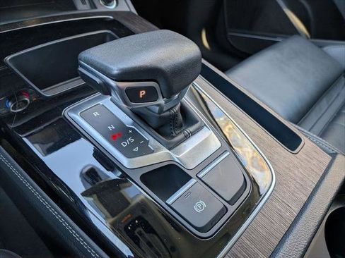 Certified 2024 Audi Q5 2.0T Premium Plus image 16