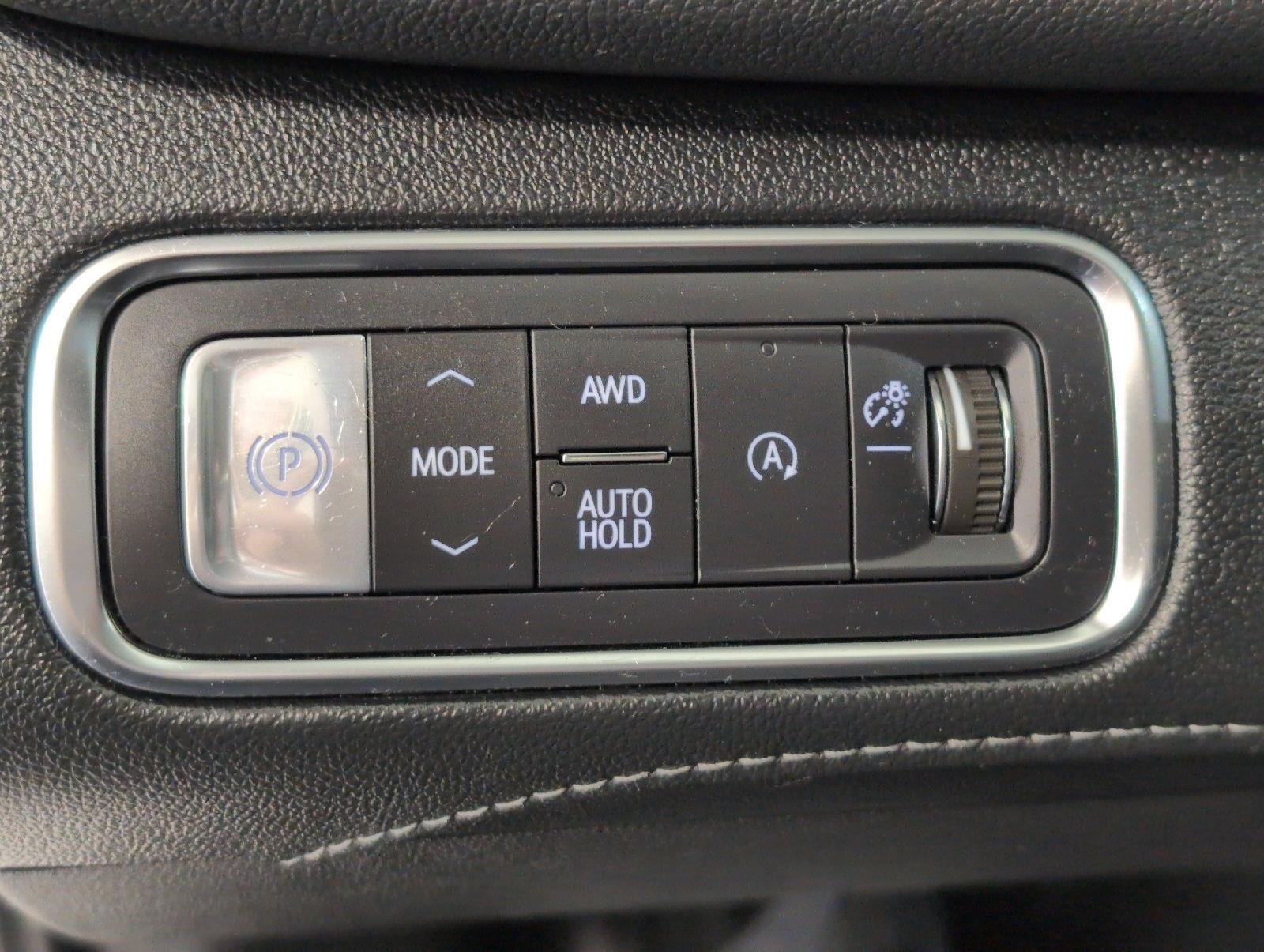 Used 2026 Buick Enclave Avenir w/ Super Cruise Package AWD/4WD image 10